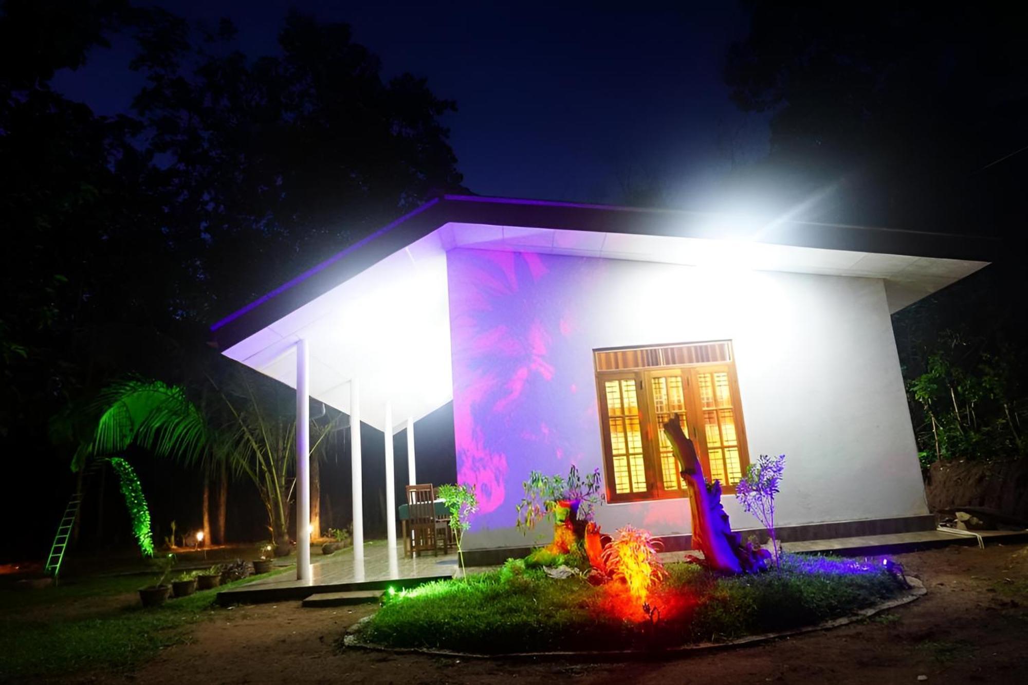 Little Ele Safari Lodge 우다왈라웨 외부 사진