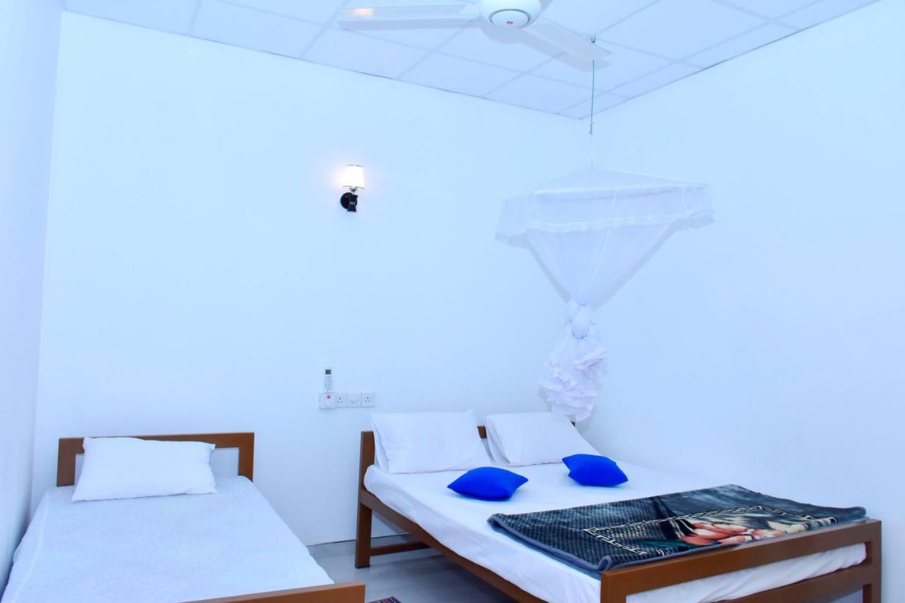 Little Ele Safari Lodge 우다왈라웨 외부 사진